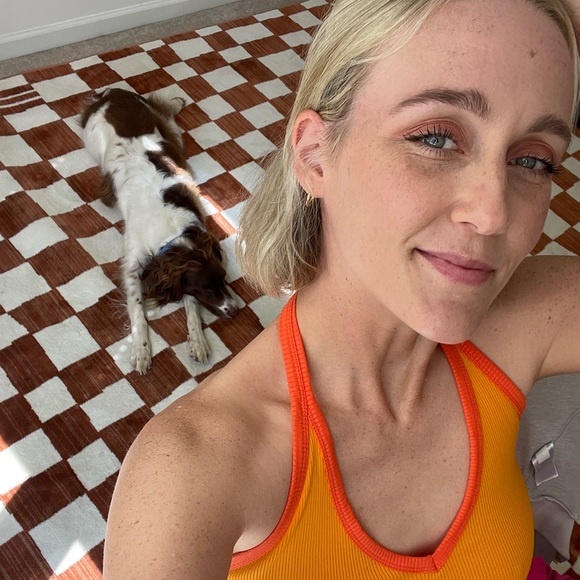 Meet your Posher, Alissa - Picture 2 of 3